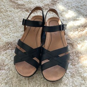 vionic violet platform sandal